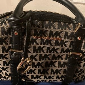 Michael kores purse